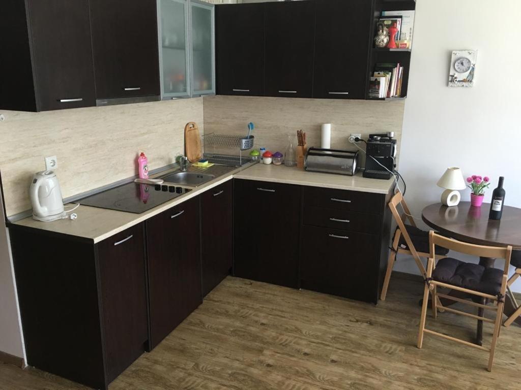 Apartment Sunny Beach Plaza 100 M Sea Ngoại thất bức ảnh