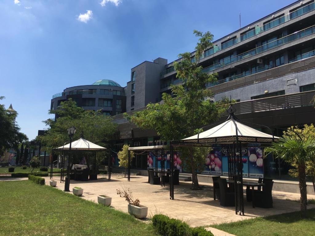 Apartment Sunny Beach Plaza 100 M Sea Ngoại thất bức ảnh