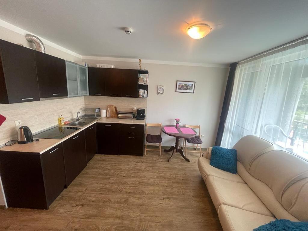 Apartment Sunny Beach Plaza 100 M Sea Ngoại thất bức ảnh